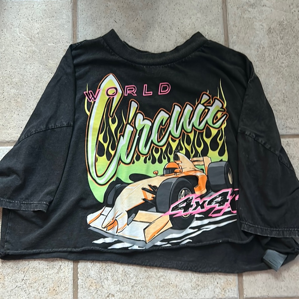 H&M Medium Graphic Crop Top